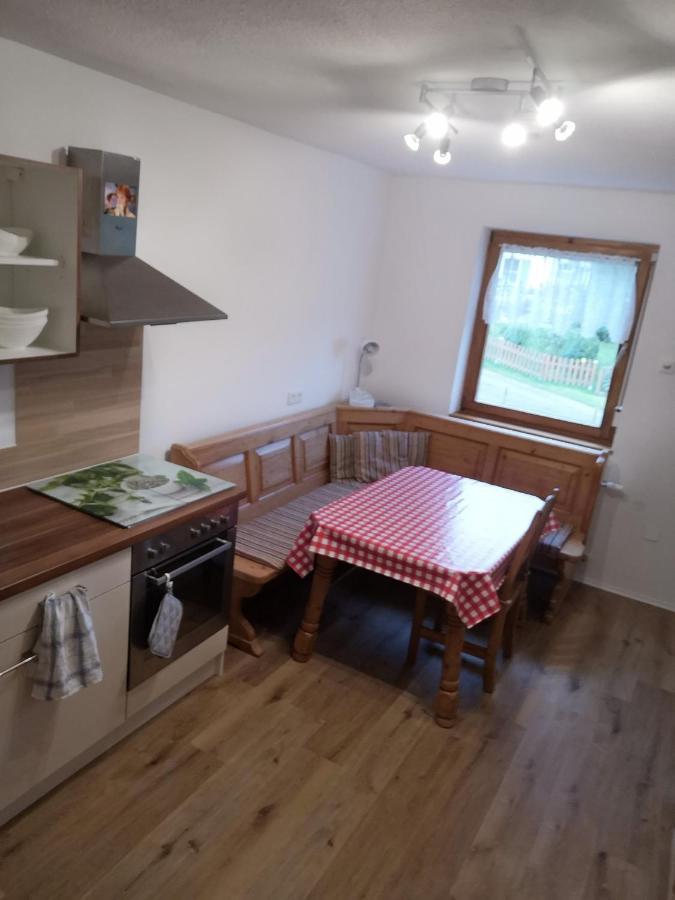 Apartment Auszeit mit Küche viel Ruhe und Natur Untrasried Exterior foto