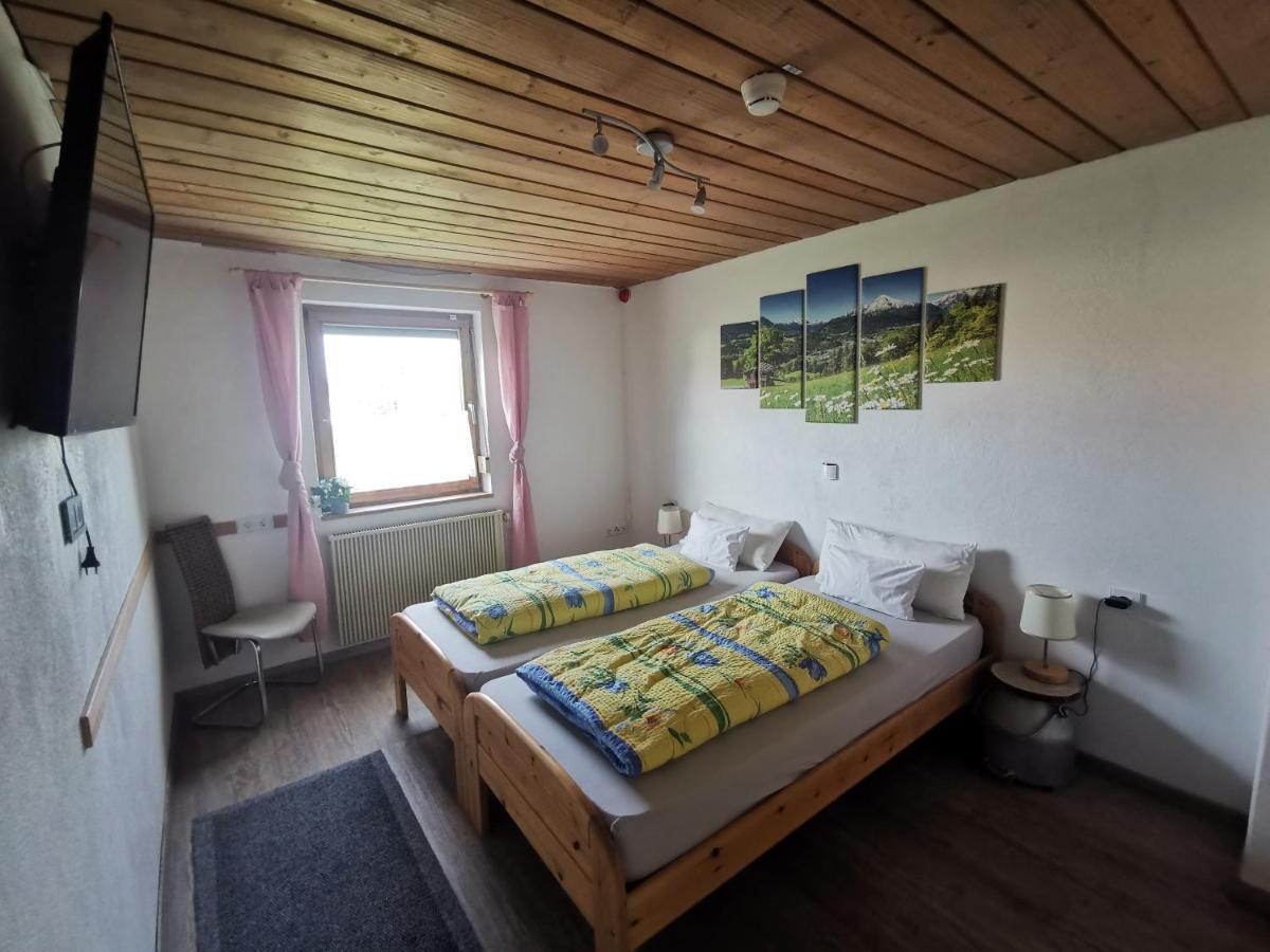 Apartment Auszeit mit Küche viel Ruhe und Natur Untrasried Exterior foto